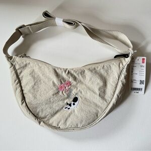 Uniqlo Round Mini Shoulder Bag with Embroidery in Natural color
